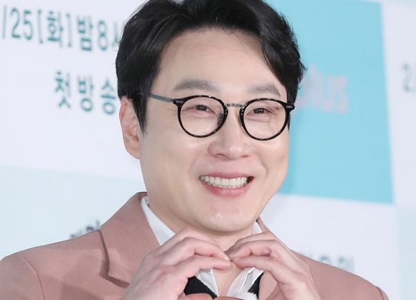 イ・フィジェ、4年ぶりの涙の復帰..."私が犯した過ち、中1の双子も知っている"