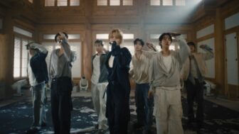 防弾少年団、韓国らしさ生かした...韓屋善恵園で咲いたBTSの'スイム'