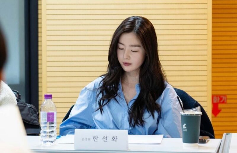 "大物女優"と"信頼できる俳優"が出会い、師弟のケミストリーで大騒ぎになった新作映画