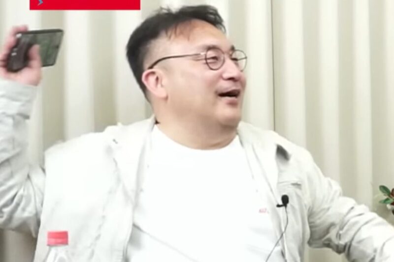 '国力'イ・ヒョクジェ、また...手を挙げた