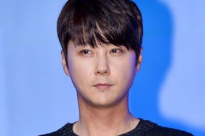 'SNS口説き文句'キム・ドンワン、シン・ヘソン不参加論議に'一喝'...