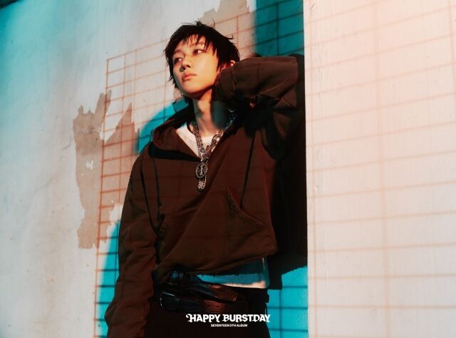 セブンティーン・ディーエイト、自作曲「四月的漂流(April Drift)」サプライズ発表