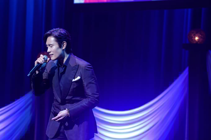 イ・ビョンホン、日本ファンミーティング成功