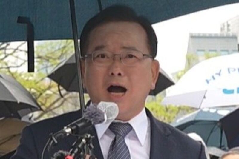 キム・ブギョム、"ミス"した..."電話暴走"深刻な状況