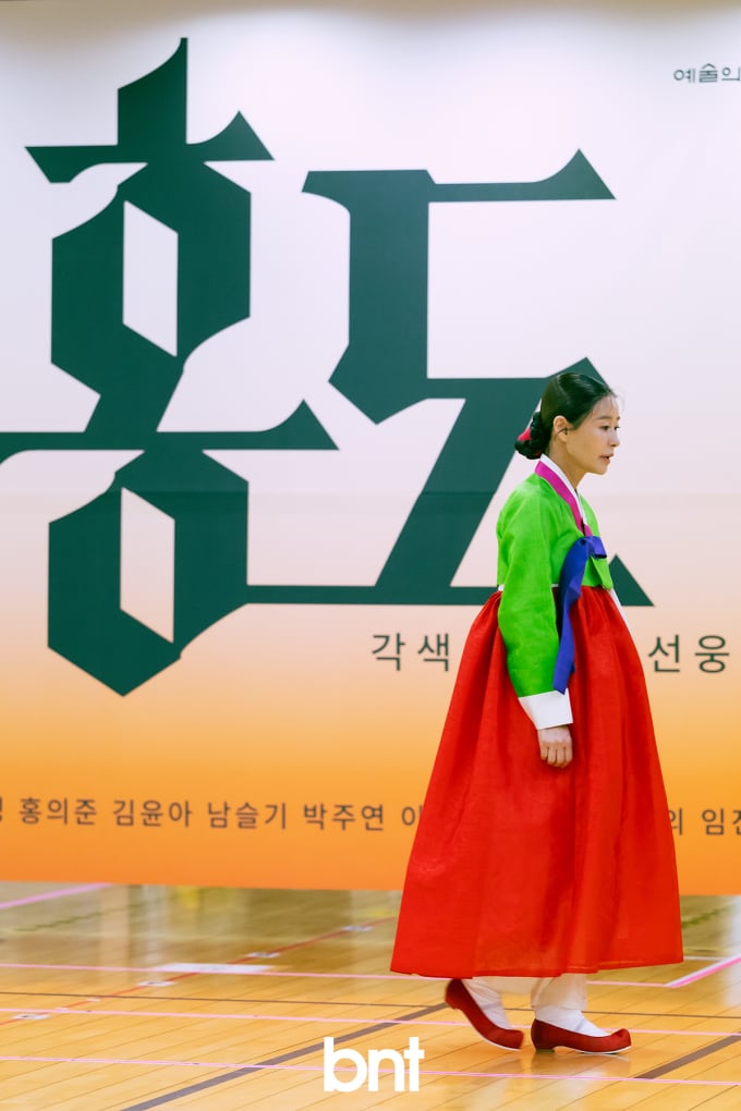 10年ぶりに帰ってきた演劇「ホンド」、イェ・ジヨンヨン-パク・ハソン-イ・ジョンソクが新たに描く[総合］