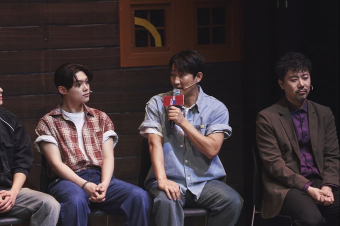 ナ・サンド、ミュージカル「ガールフレンド」初公演を成功させる