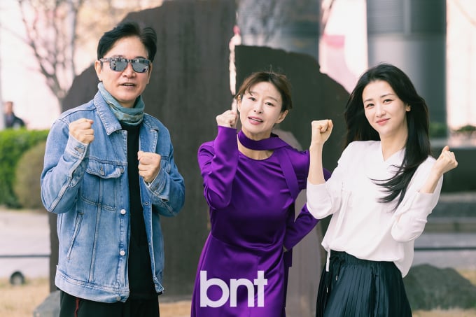 イ・ジョンソク-イェジウォン、「パク・ハーソンのシネタウン」出撃...演劇「ホンド」に対する特急愛を公開