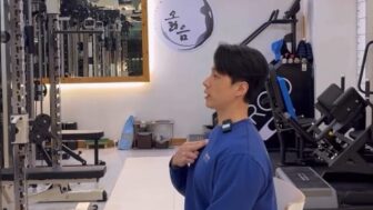 チョン・グヨン、猫背矯正法を公開...'胸椎を伸ばすことが重要'