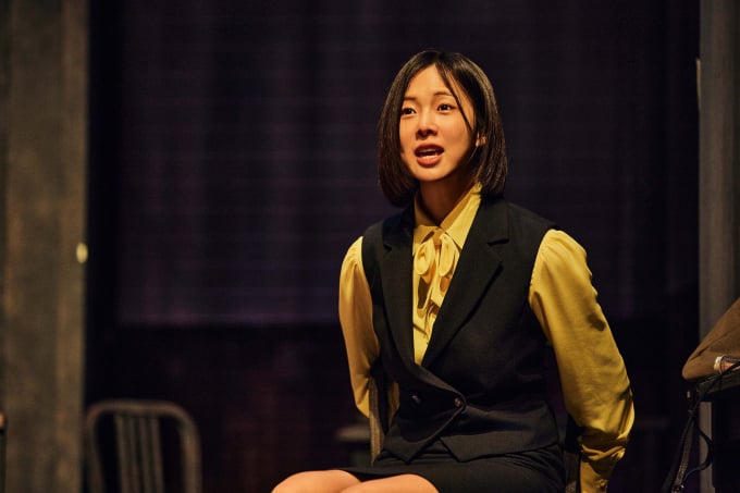 クム・セロク、「仏蘭西金庫」で銀行員に大変身