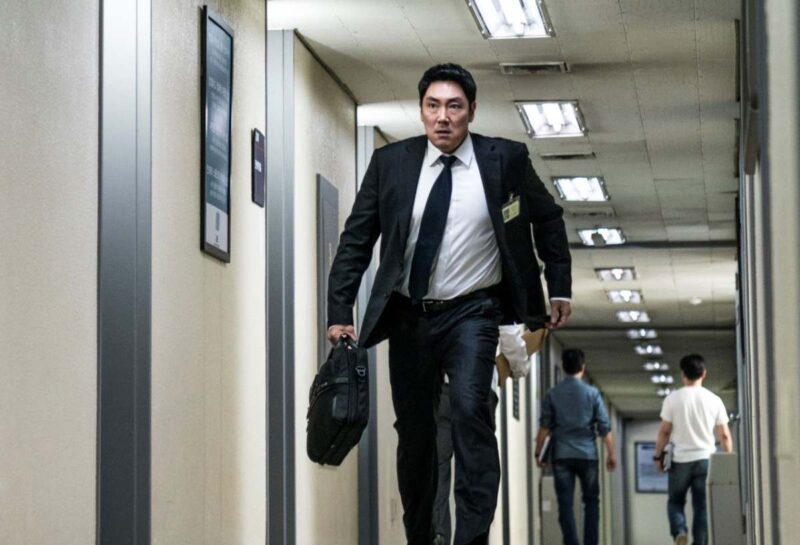 公開から7年が経ったのに、あっという間に2位に躍り出てNetflixを席巻した、予想外の逆走を見せた韓国映画