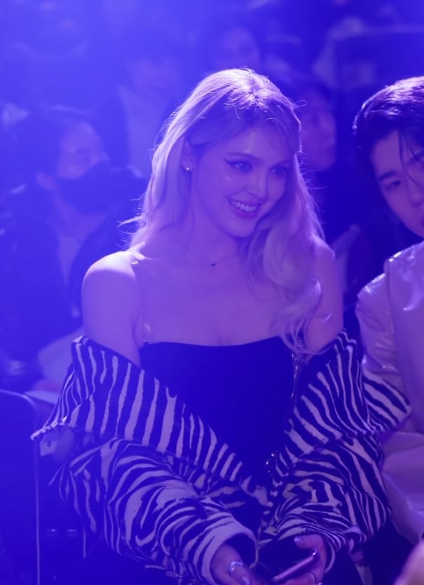 カーソン、ハンナシン・コレクションで圧倒的存在感　大胆なスタイリングに視線集中