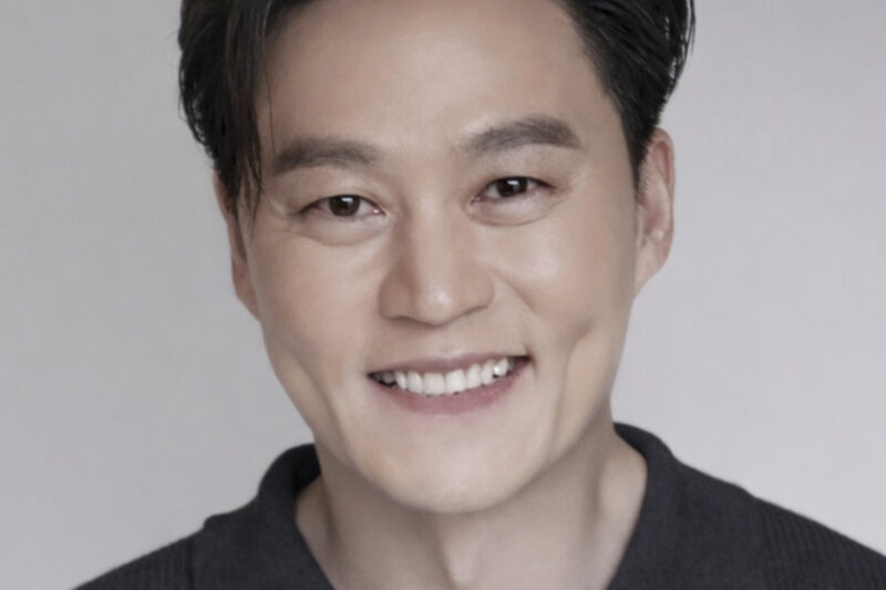 俳優イ・ソジン、ついに「結実」…祝福の声が殺到