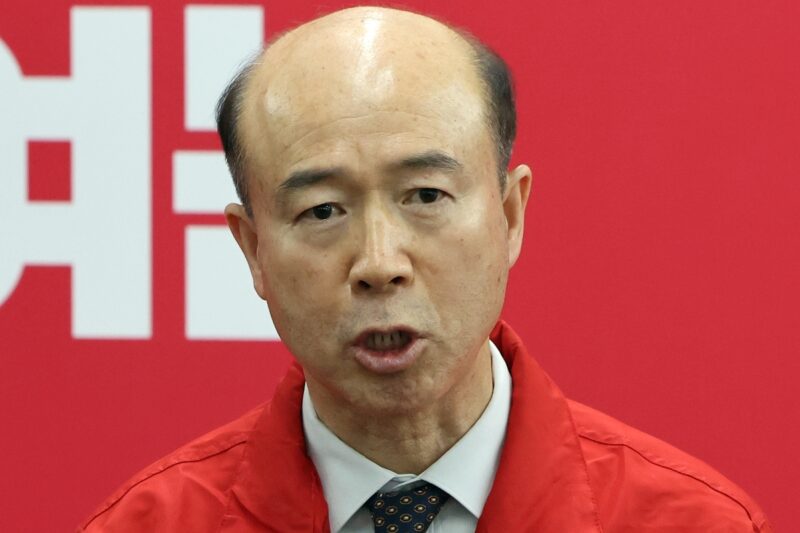 与党・国民の力でチェーンソー乱入騒動…現場は一時騒然