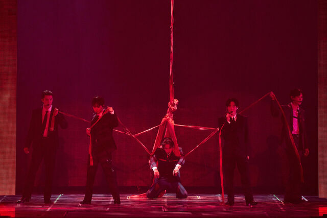 EXO、K-POPの真髄を証明。ボーカル・ダンス・世界観が融合した圧巻のステージ