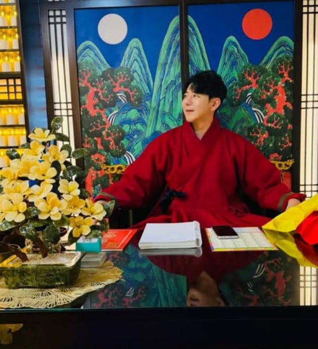 「運命戦争49」優勝のユン・デマン、YouTubeチャンネル「出張専門家」を開設