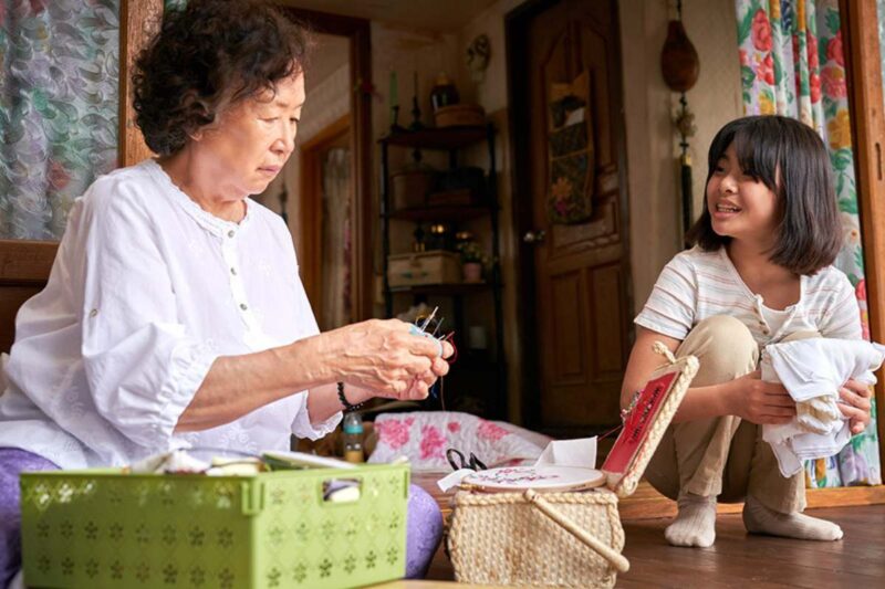 笑って泣ける！観客が涙腺崩壊、ハンカチ必須と話題の韓国映画