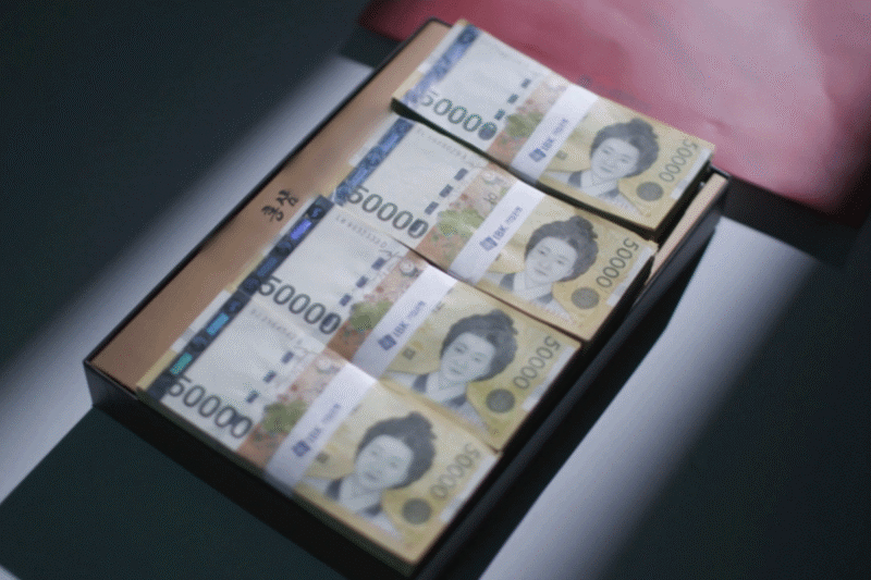 カン・ホドンに収賄疑惑…「現金入り紅参ボックス」が発覚