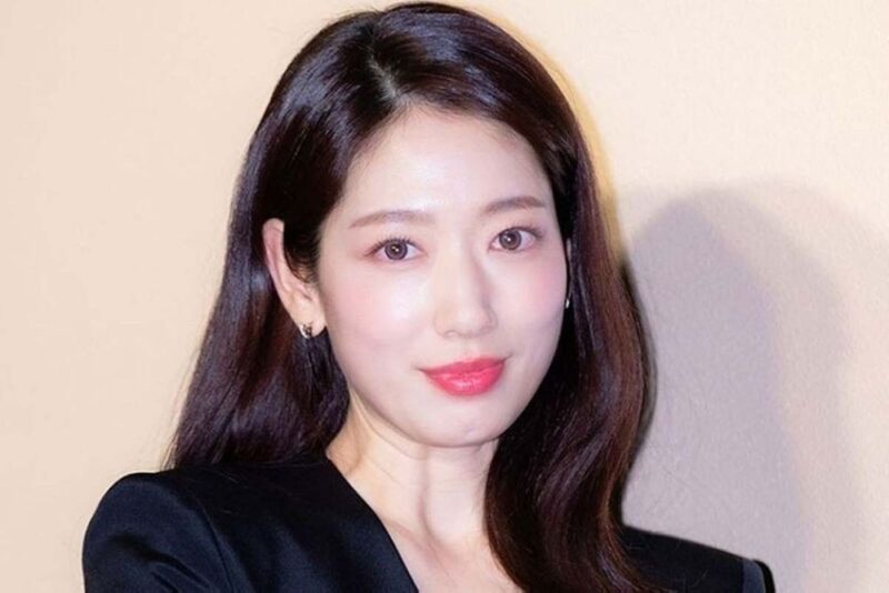 パク・シネ、結婚4年で活動休止へ…夫チェ・テジュンとの生活に専念か