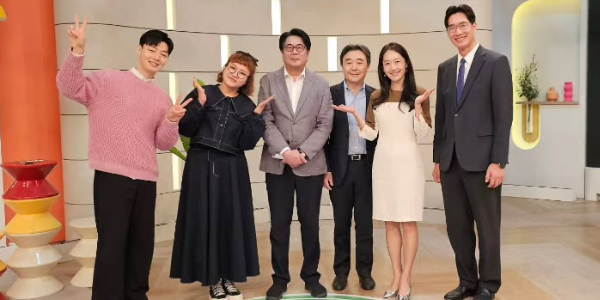 チョ・スヨン、「朝の広場」レギュラー出演で木曜朝を彩る