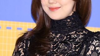 ムン・チェウォン、結婚を発表　直筆手紙で心境告白「震えるほどときめいている」