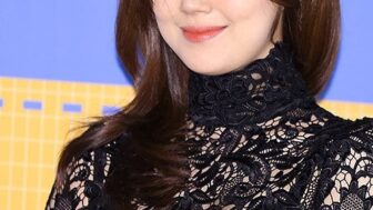 ムン・チェウォン、結婚を発表　直筆手紙で心境告白「震えるほどときめいている」