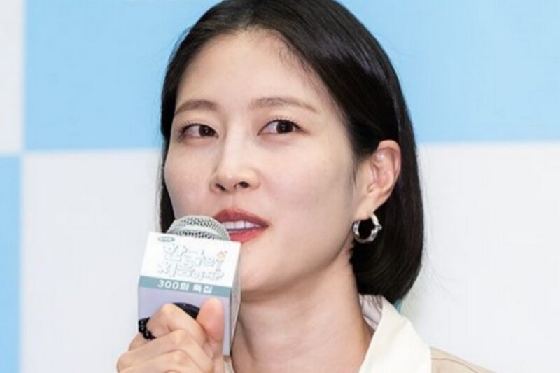 イ・ヒョニ、過労で病院へ…突然の事態に心配の声