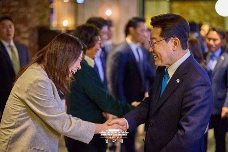 염혜란氏、大統領が動いた…「政策議論の開始」