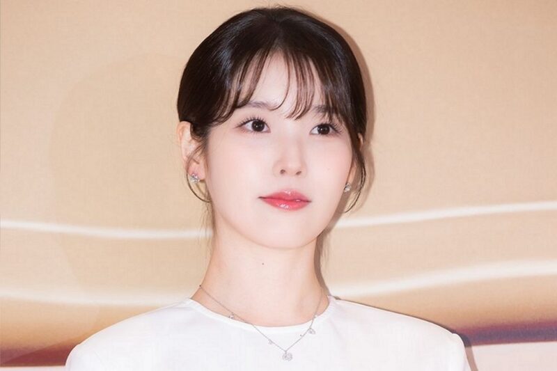 IU、ファンから卵を投げつけられる被害…衝撃の「卵テロ」にファン騒然