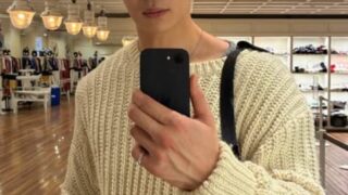 ダニー・リー、メガネ一枚で完成した「彼氏系写真」…ほっこりするルックス