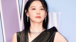 55歳イ・ヨンエ、車椅子姿の父との写真公開にファン涙…「胸が痛む」