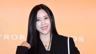 「金融マン♥」ヒョミン、結婚1年で「温かさ」伝える…「闘病中」のファンのために直接病院訪問