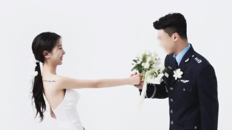 人気ガールグループメンバー、4月の花嫁に…「戦闘機パイロット」との百年の契り