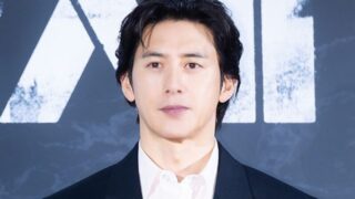 コ・ス、元祖「顔の天才」が180度逆転の魅力を発揮…「賞味期限切れの食品を食べる」('冷たい不愛'で話題)