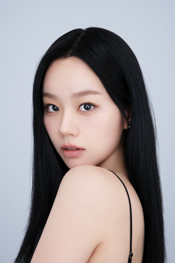 ヘリ、新しいプロフィールを公開