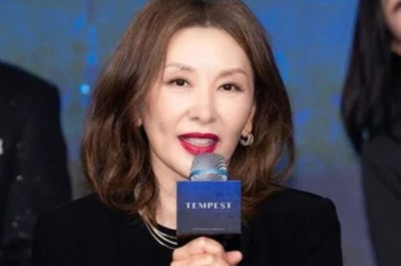 66歳イ・ミスク、番組中に男性後輩へ「スキンシップ」が波紋