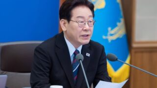 李氏に抗議殺到…朴槿恵氏以来10年ぶり