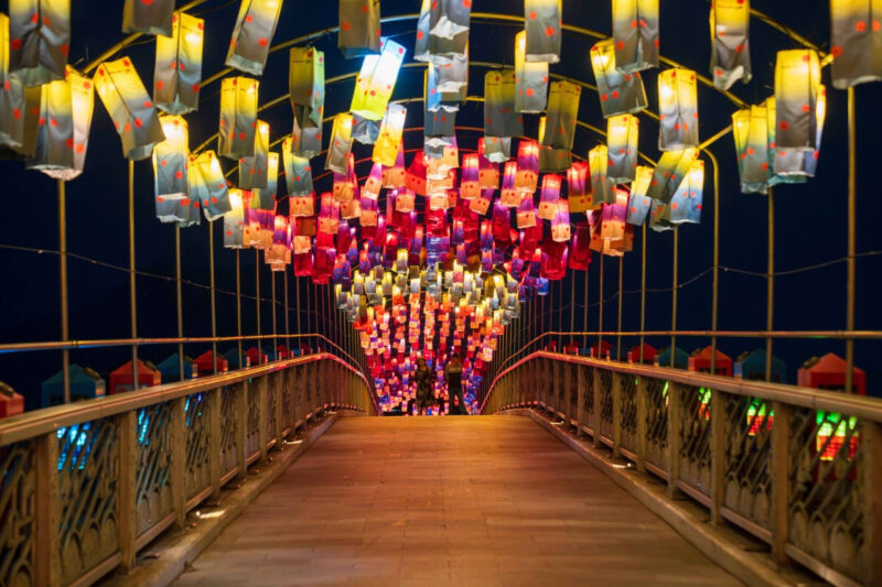 「ここで願えば宝くじが当たる？」南原・蓼川に出現した巨大な虹の正体とは