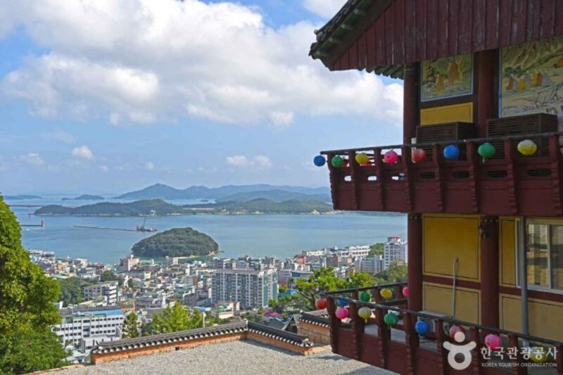 「怒りの韓国人、集合！」世界が注目する“K-ヒーリング”瞑想の聖地とは