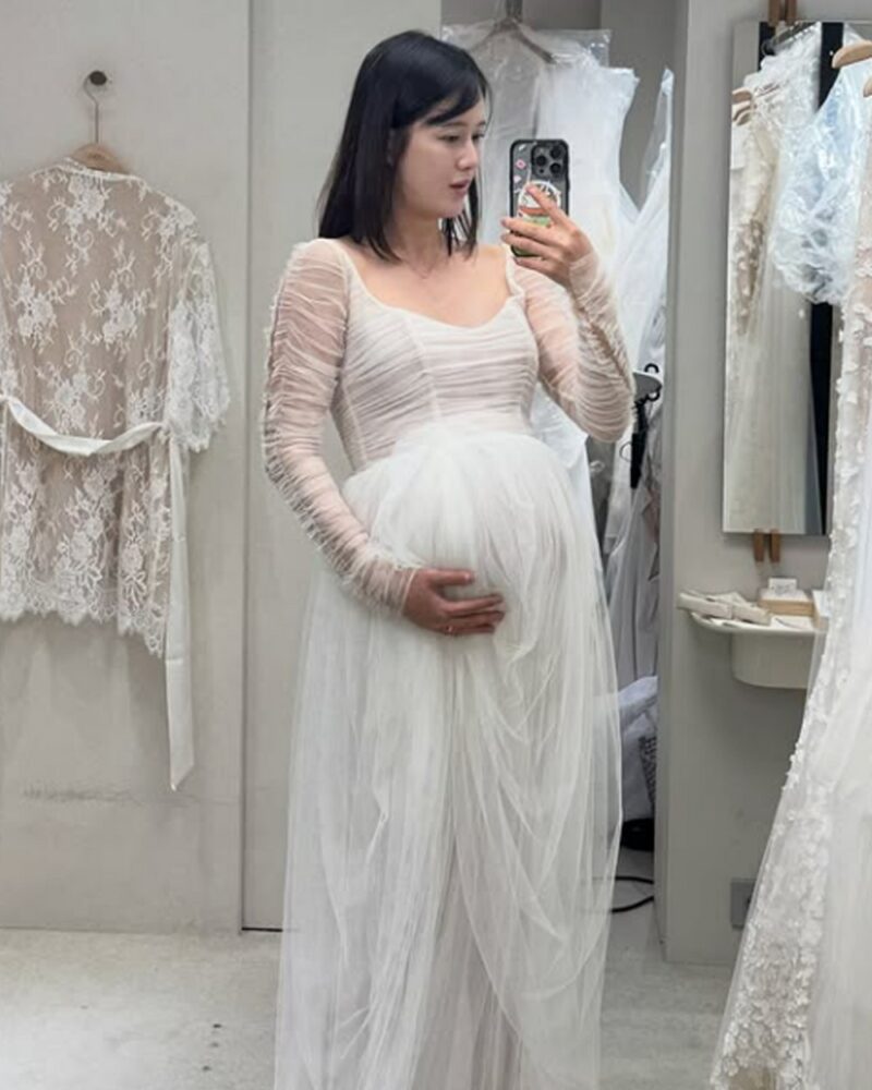 남보ラ、6月出産を控えウェディングドレス再び…「きれいに撮ろう」