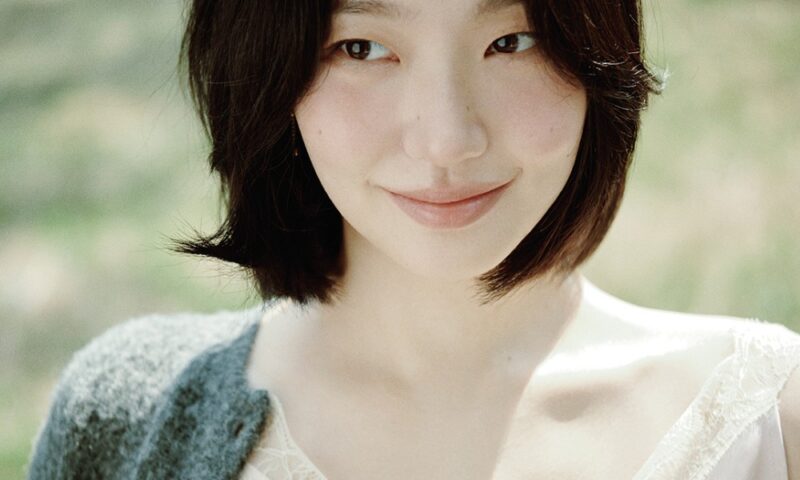 キム・ゴウン♥キム・ジェウォン、愛らしい「年上年下」カップルグラビア…「ずっと年下とは初めて」