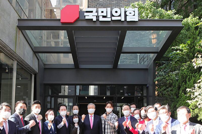 与党・国民の力、ついに「底」を打つ…深刻な危機に直面