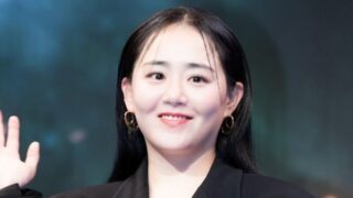 「希少疾患と闘う」ムン・グニョン、9年ぶりに傷跡を公開…「一人でたくさん泣いた」（『ユークイズ』）