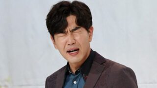イ・ジョンヒョク、野球試合中にふくらはぎ肉離れ→松葉杖に…「人生初で戸惑う」（『カップルショー』）