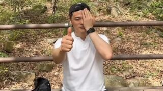 パク・ヨンファン、自宅でできる「網膜異常セルフチェック」を公開…簡単な目の健康管理法を提案