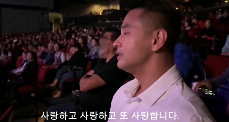 「兵役逃れ論争」ユ・スンジュン、テ・ジナコンサート登場に「賛否両論」…「似た者同士が集まるね」