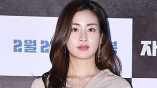 カン・ソラ、バレエとピラティスでストレートネック矯正秘訣を公開