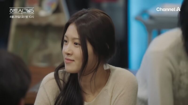 ドーパミン全開の展開→放送初週で話題性1位…元祖の威厳を見せた韓国バラエティ（『ハートシグナル5』）