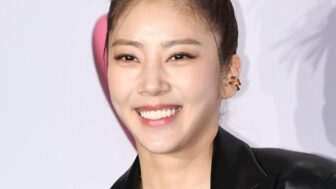 ソン・ダムビ、出産1年で激やせ…イ・ギュヒョクとの結婚後、堂々のオープンショルダー姿