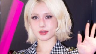 チョン・ソミ、ヨンヒドン散歩中に謎の女性と再会→感激の抱擁…一体誰？