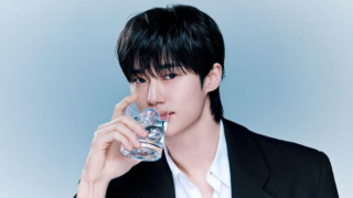 ピョン・ウソク、氷浄水器のCM公開　爽やかなビジュアルが話題